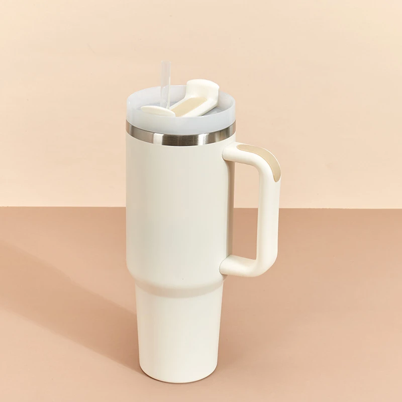 Stainless Steel Car Vacuum Double Layer Straw Insulated Mug 4 Stainless Steel Car Vacuum Double Layer Straw Insulated Mug 4